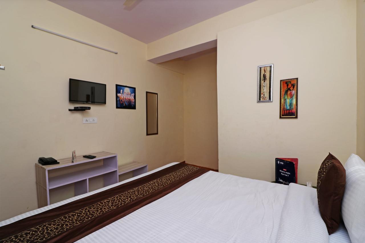 Oyo 13728 Hotel Kempty Valley View Hotel & Restaurant Masuri Exterior foto