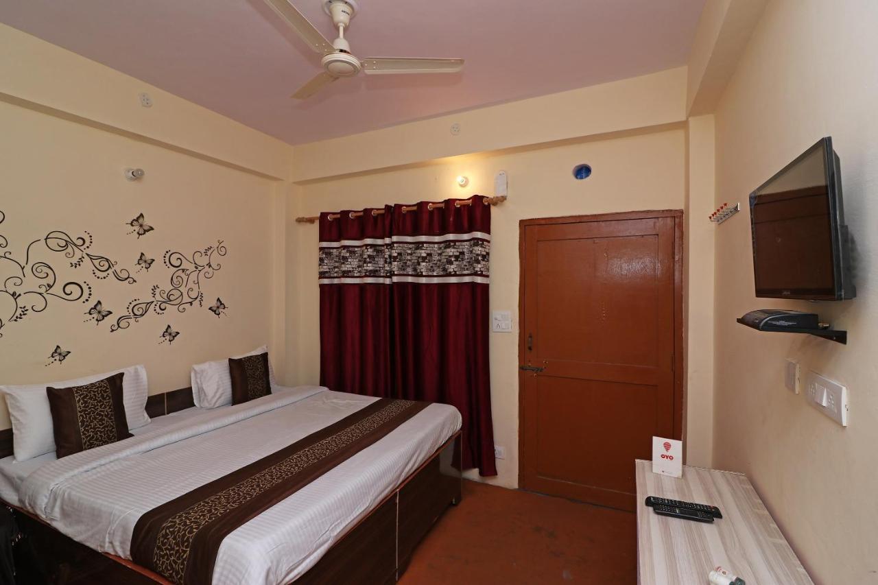Oyo 13728 Hotel Kempty Valley View Hotel & Restaurant Masuri Exterior foto